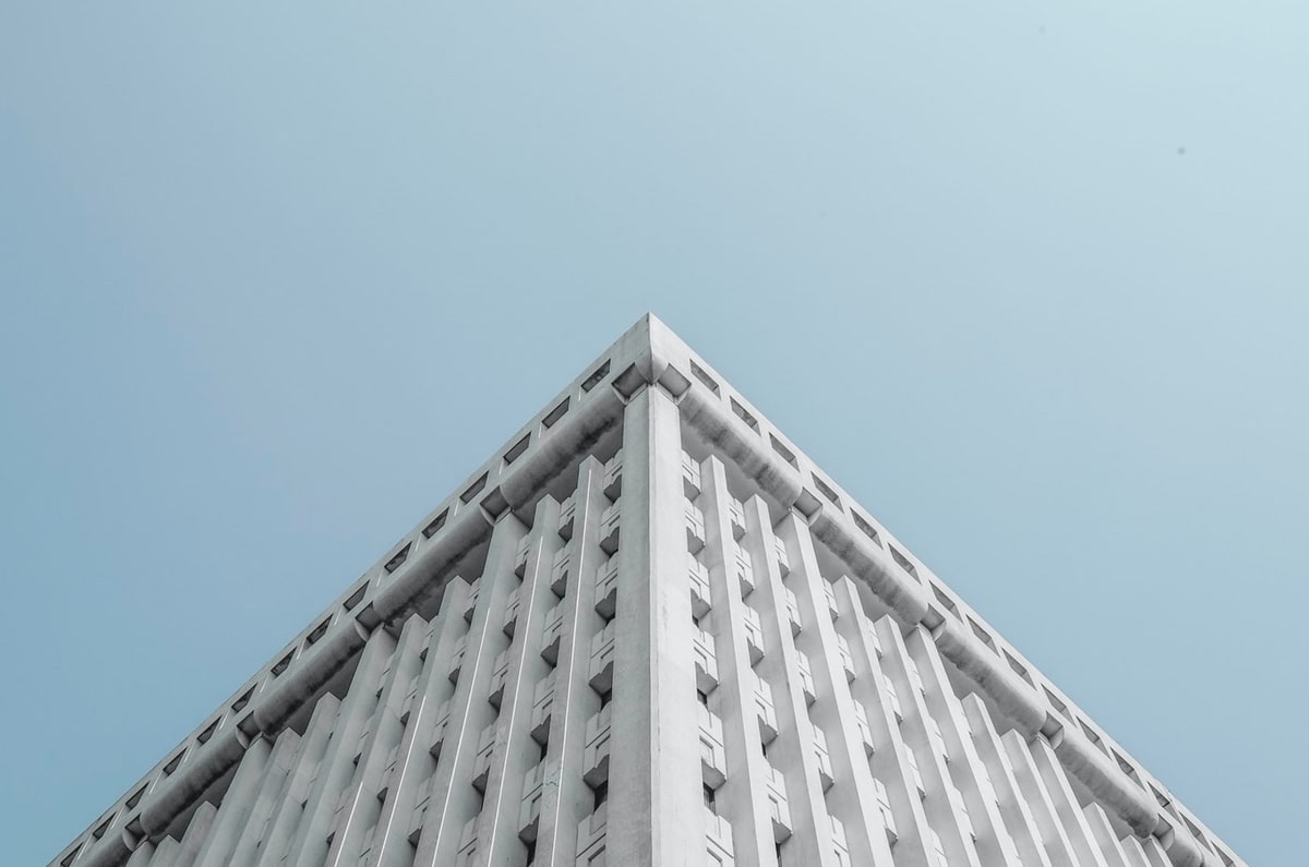 官方网站的力量与信赖：让用户从第一眼就愿意停留